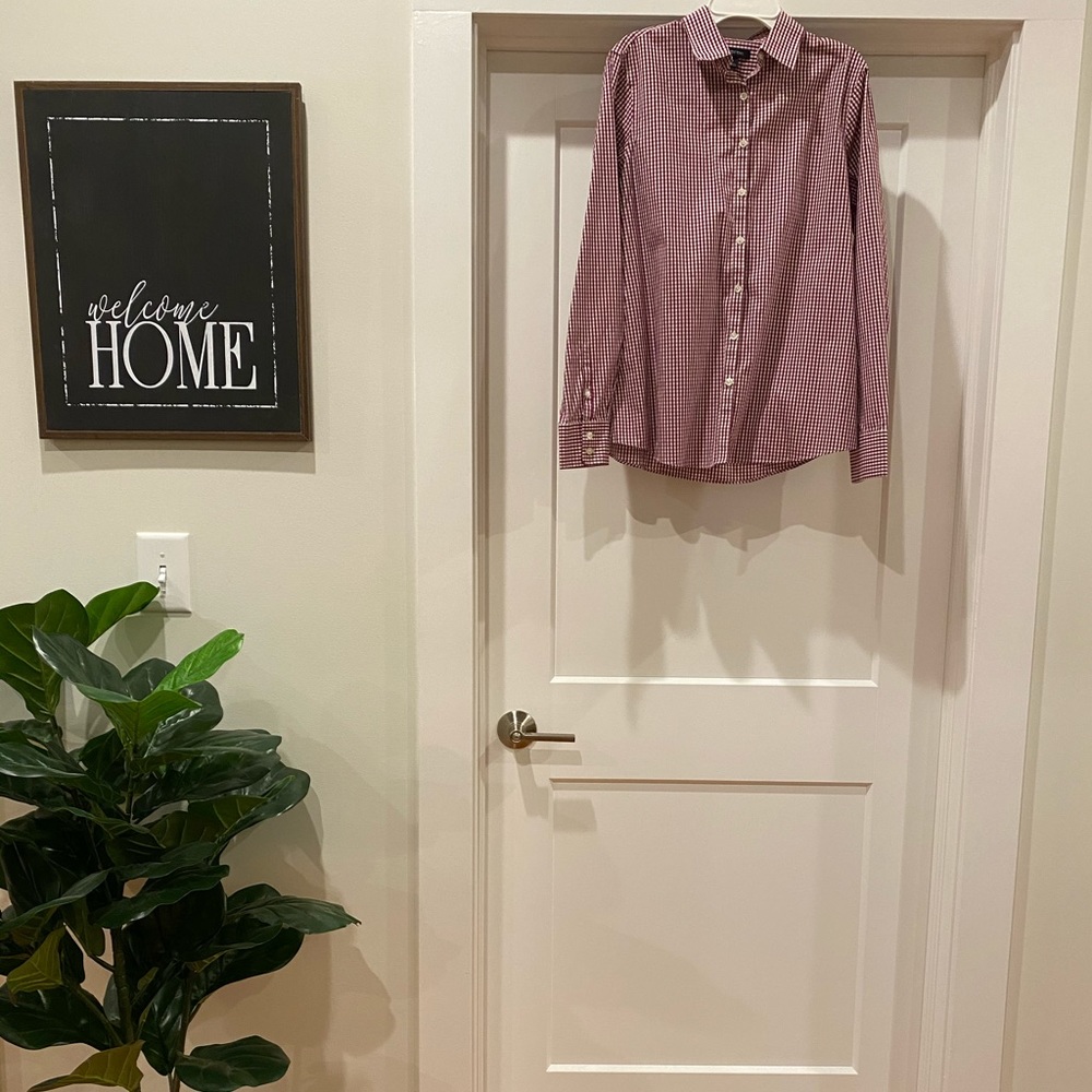 Lands’ End Checkered Collared Long-sleeve Shirt